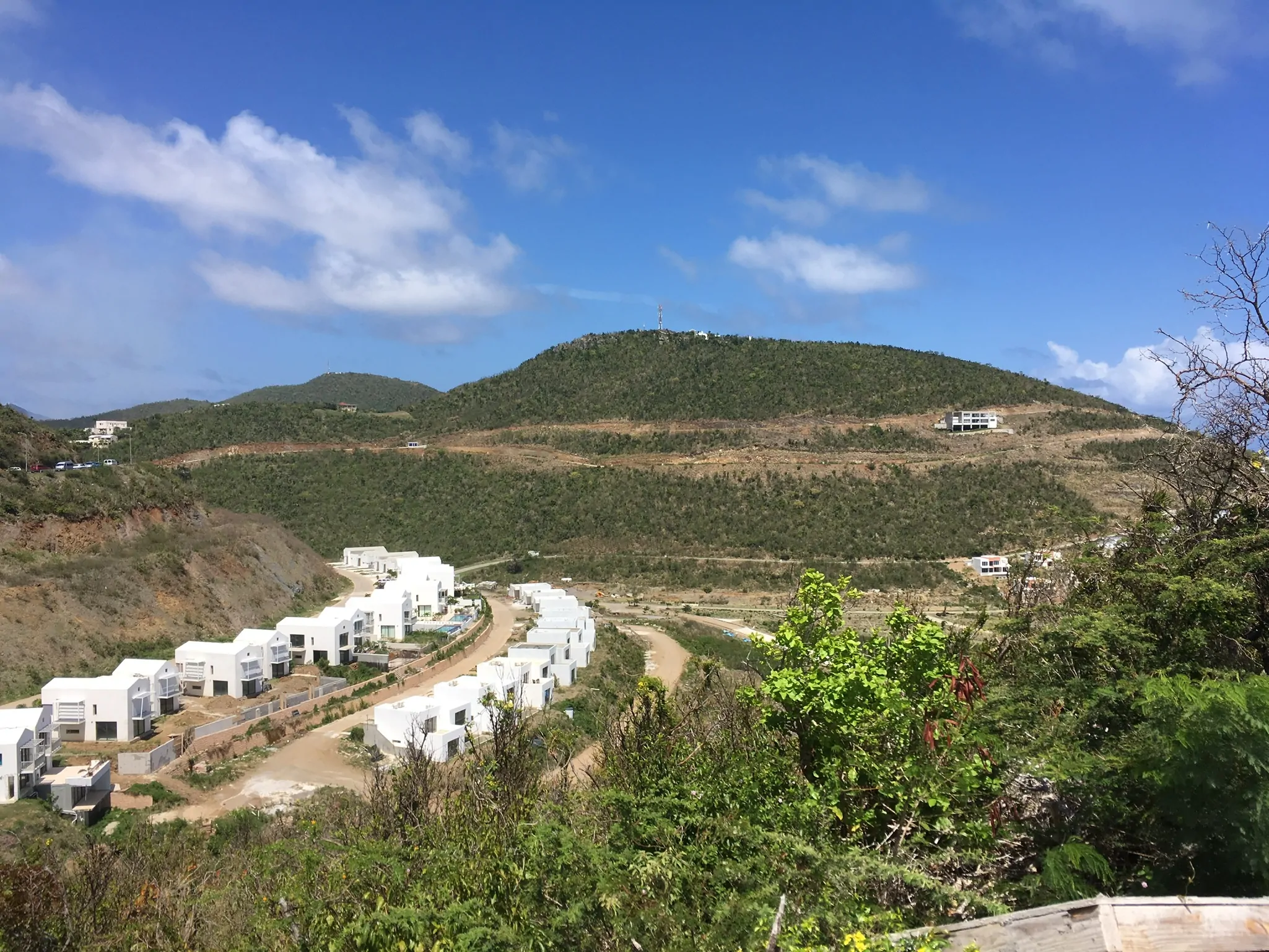 The Best Things to Do in St Marteen on a Port Day featured by top US travel blog, The Common Traveler