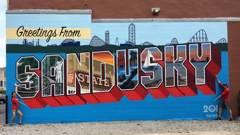 TOP 20 BEST WEEKEND GETAWAYS IN THE US featured by top US travel blog, The Common Traveler: image of  Sandusky, Ohio wall mural