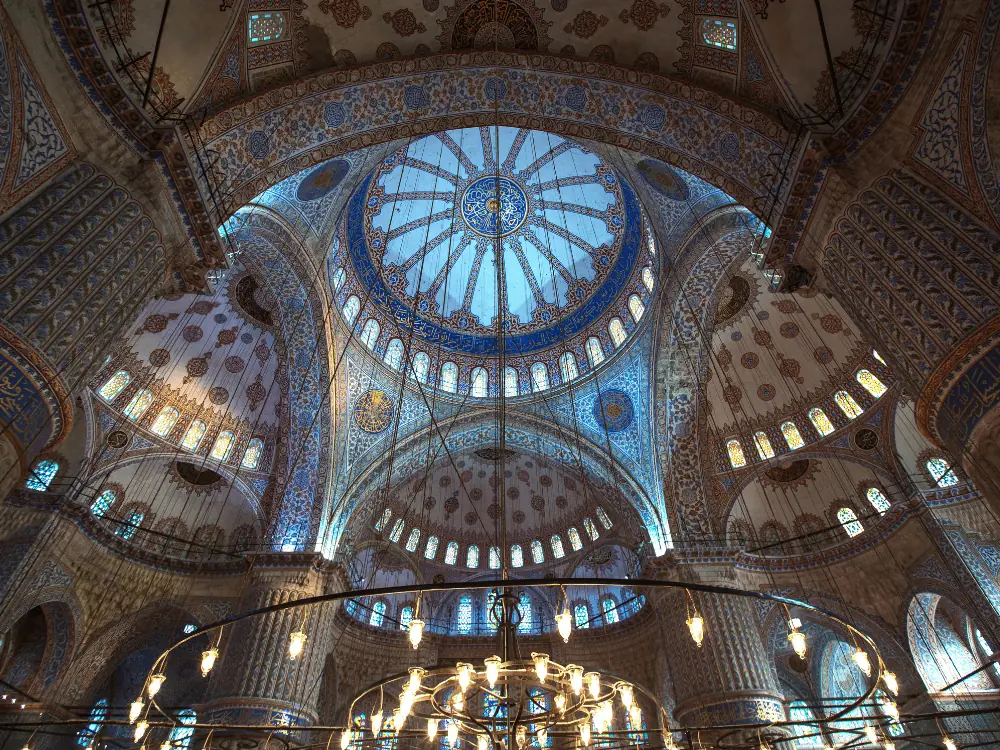 Layover in Istanbul | The Common Traveler | image: ceiling inside Hagia Sophia