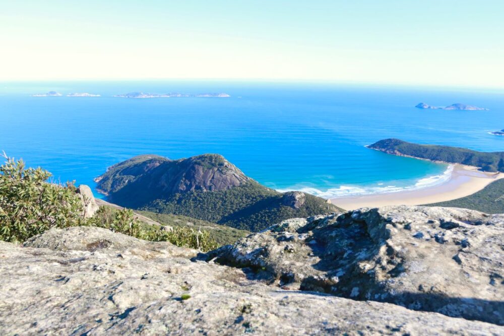 10 Best Things to do in Victoria | The Common Traveler | image: view of bay in Wilsons Promontory National Park