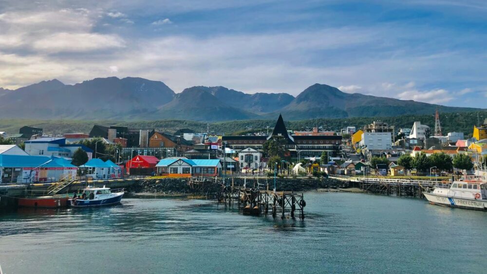 Best Souvenirs From Argentina | The Common Traveler | image: port of Ushuaia