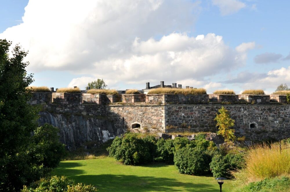 Best Things to Do in Helsinki | The Common Traveler | image: stone walls of Sveaborg Fortress