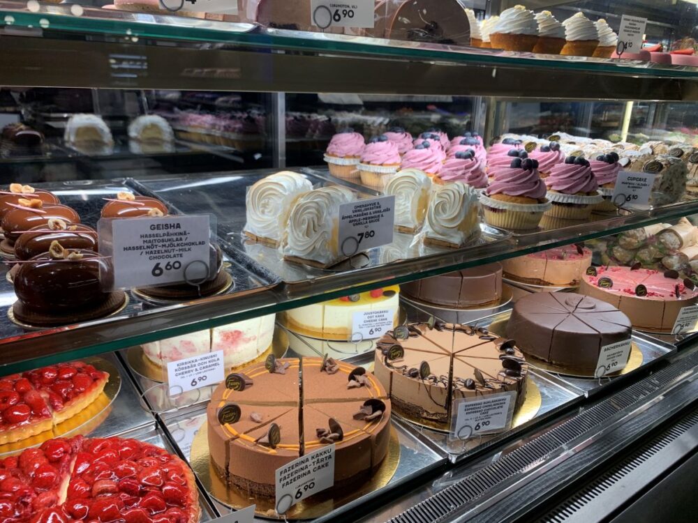 Best Things to Do in Helsinki | The Common Traveler | image: display of cakes at Frazer Cafe