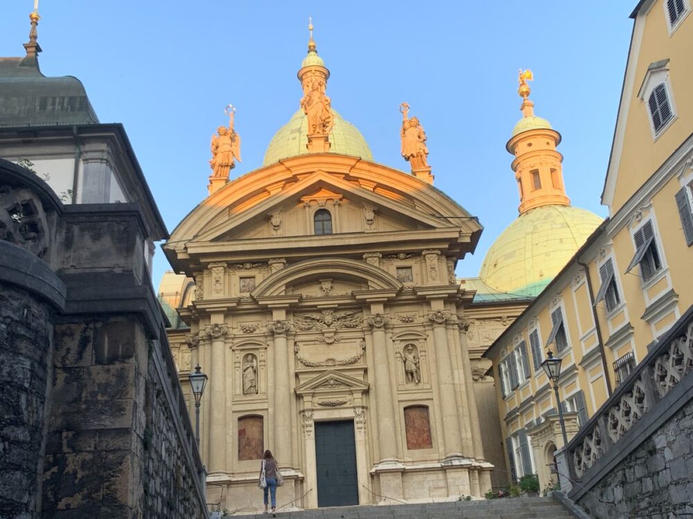 Best Things to Do in Graz | The Common Traveler | image: Graz Cathedral and Mausoleum