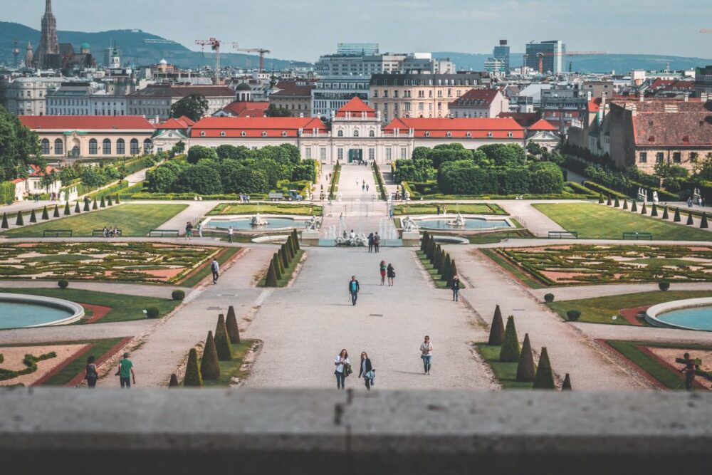 20 Best Tips for Visiting Vienna | The Common Traveler | image: Belvedere Palace and Gardens