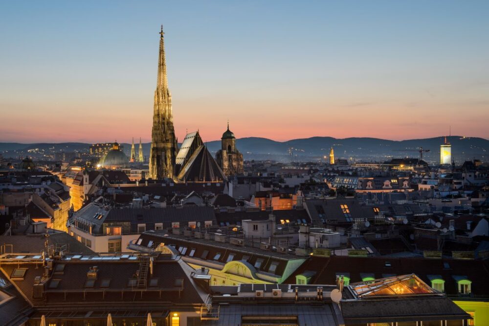 20 Best Tips for Visiting Vienna | The Common Traveler | image: Vienna skyline at sunset
