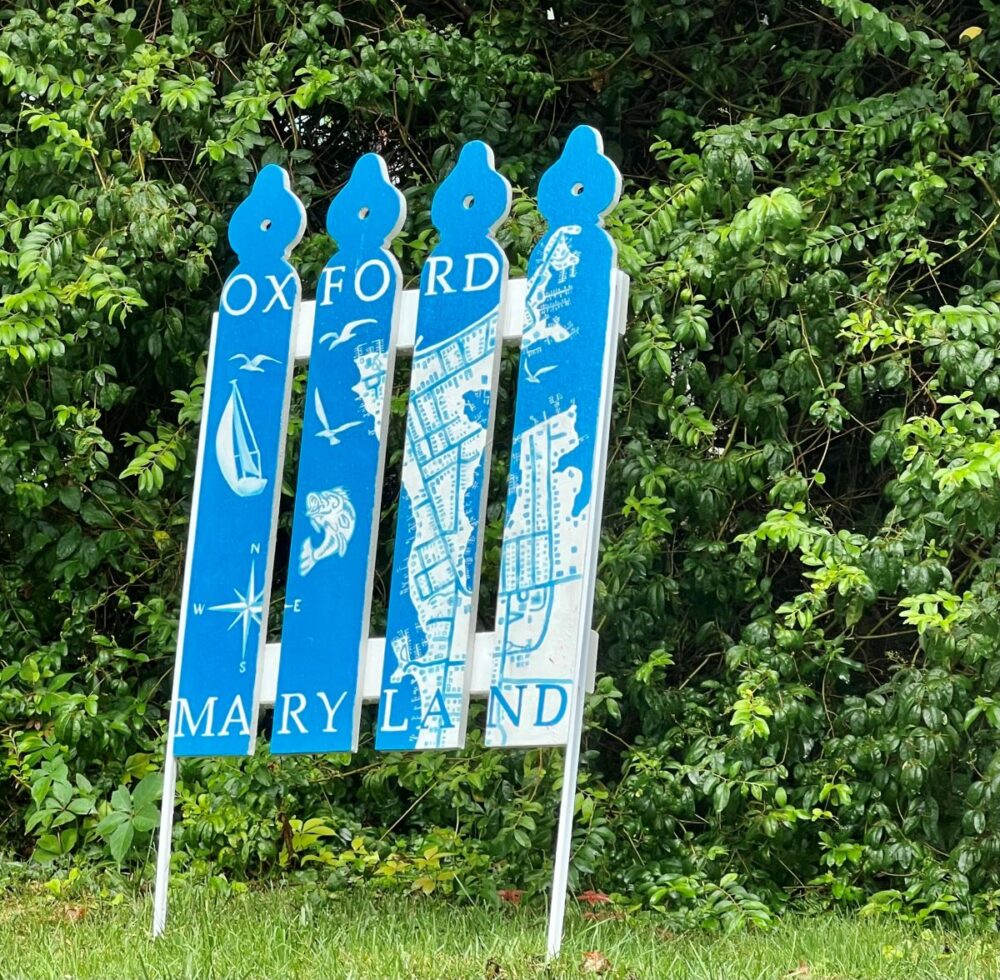 13+ Reasons to Spend a Weekend in Easton, Talbot County, MD | The Common Traveler | image: Oxford Picket Fence with map of Oxford, MD
