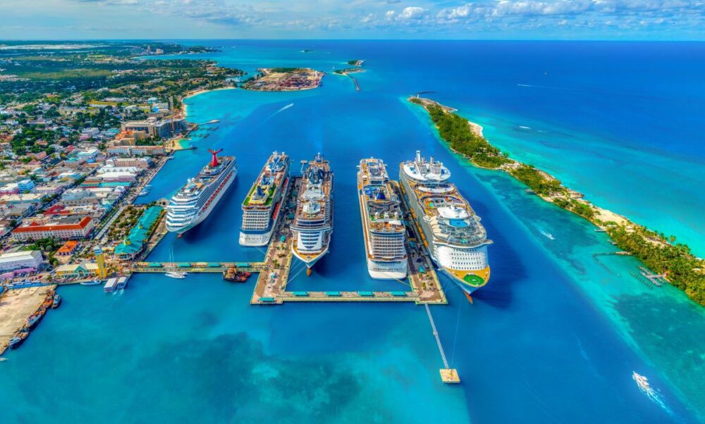 Port Day Guide: Nassau, Bahamas | The Common Traveler | image: aerial view of cruise ship port