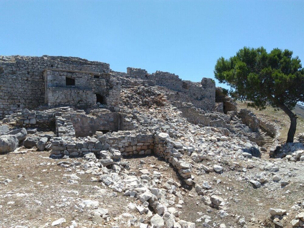 Port Day Guide: Saranda, Albania | The Common Traveler | image: ruins at Monastery of the 40 Saints