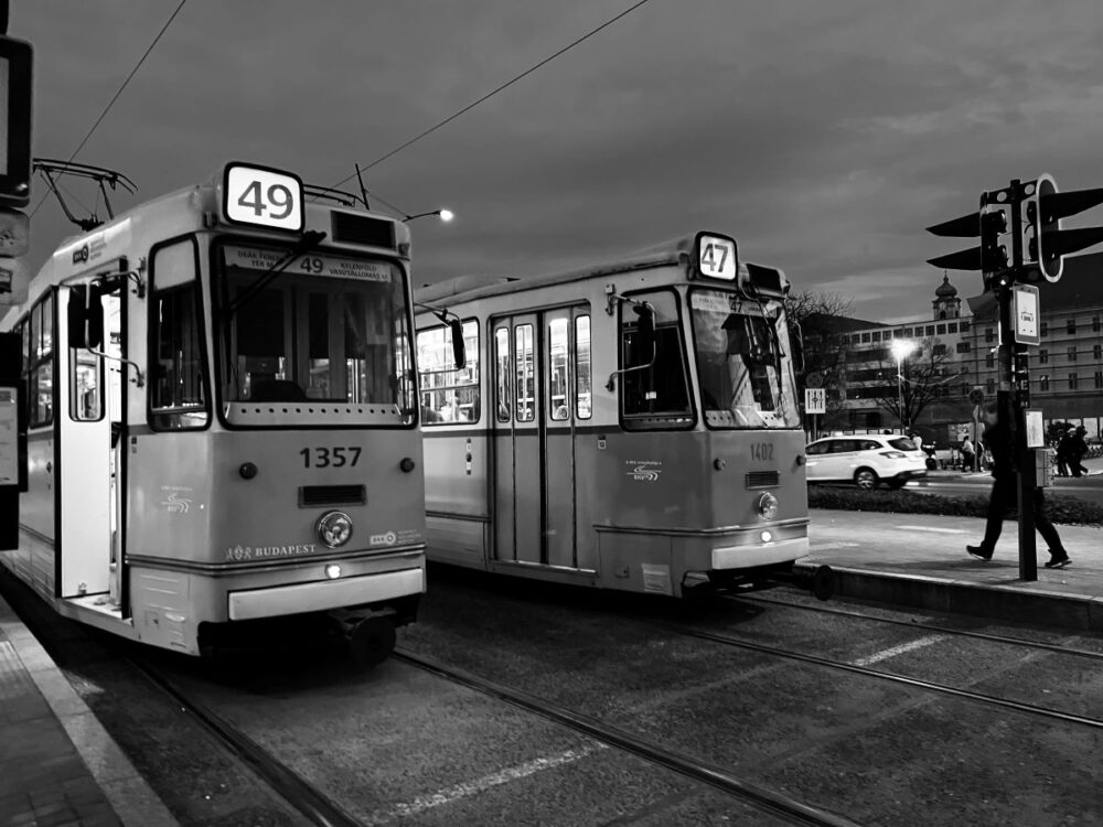Budapest Tips for First-Time Visitors | The Common Traveler | image: trams