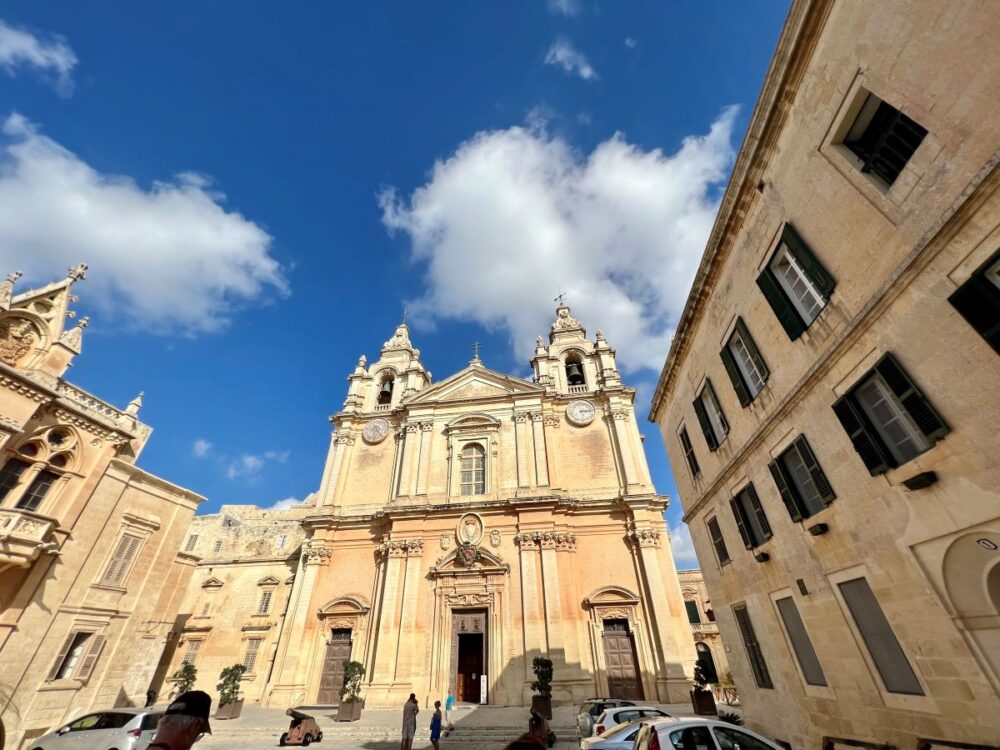 Port Day Guide: Valletta, Malta | The Common Traveler | image: Cathedral in Mdina
