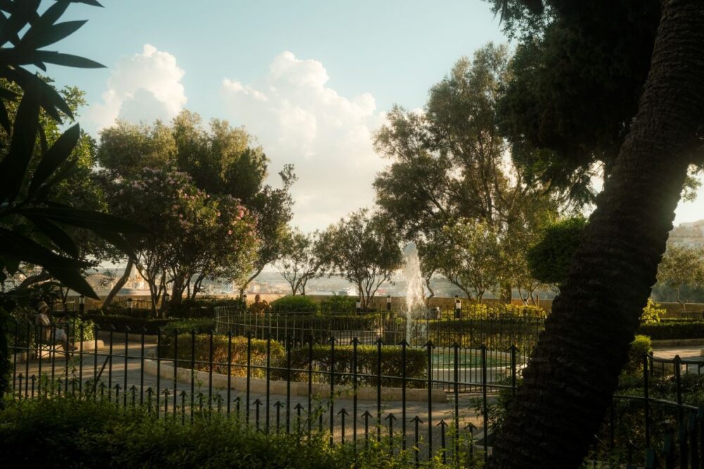 Port Day Guide: Valletta, Malta | The Common Traveler | image: Lower Barrakka Garden with fountain