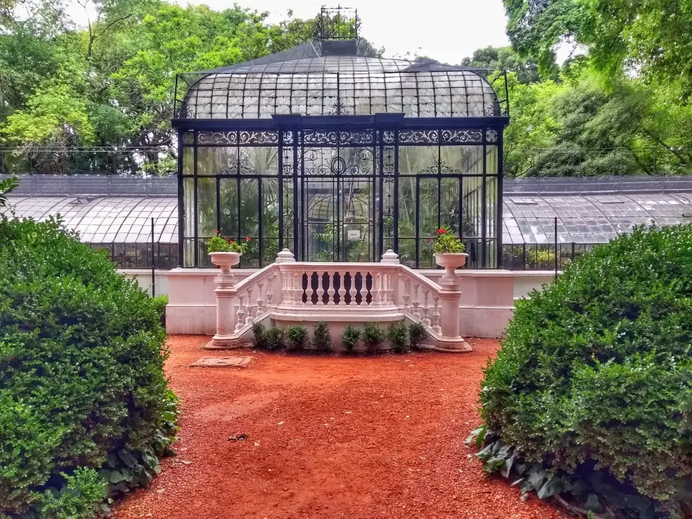 Buenos Aires Itinerary 24 or 48 Hours | The Common Traveler | image: area in Botanical Gardens