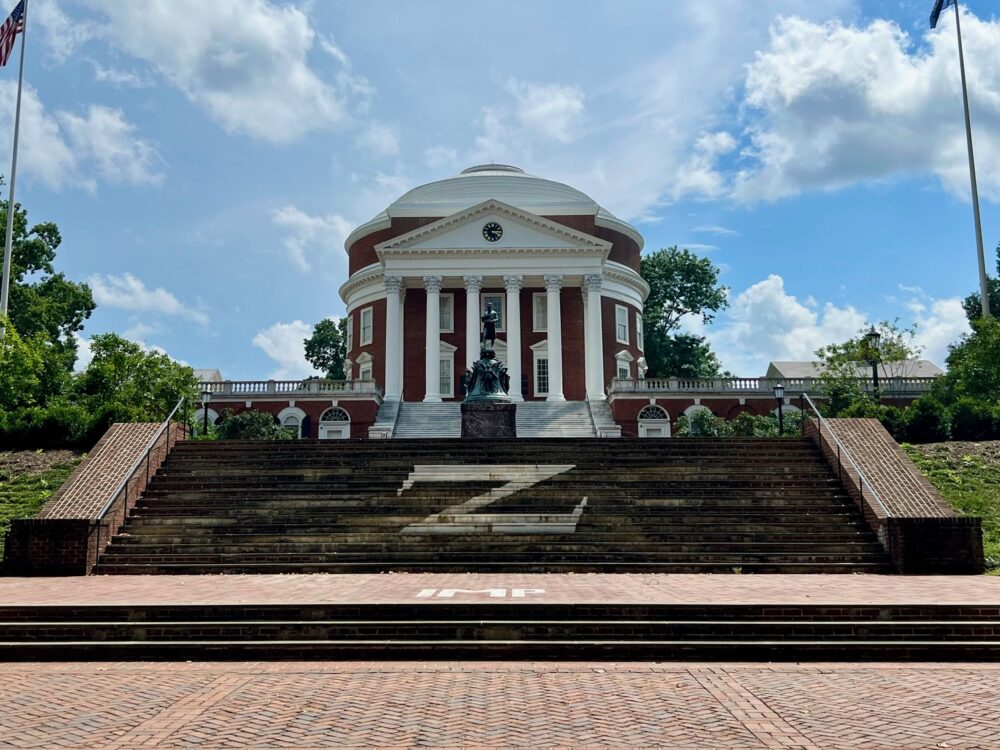 15+ Amazing Things to Do in Charlottesville, Virginia | The Common Traveler | image: UVA campus