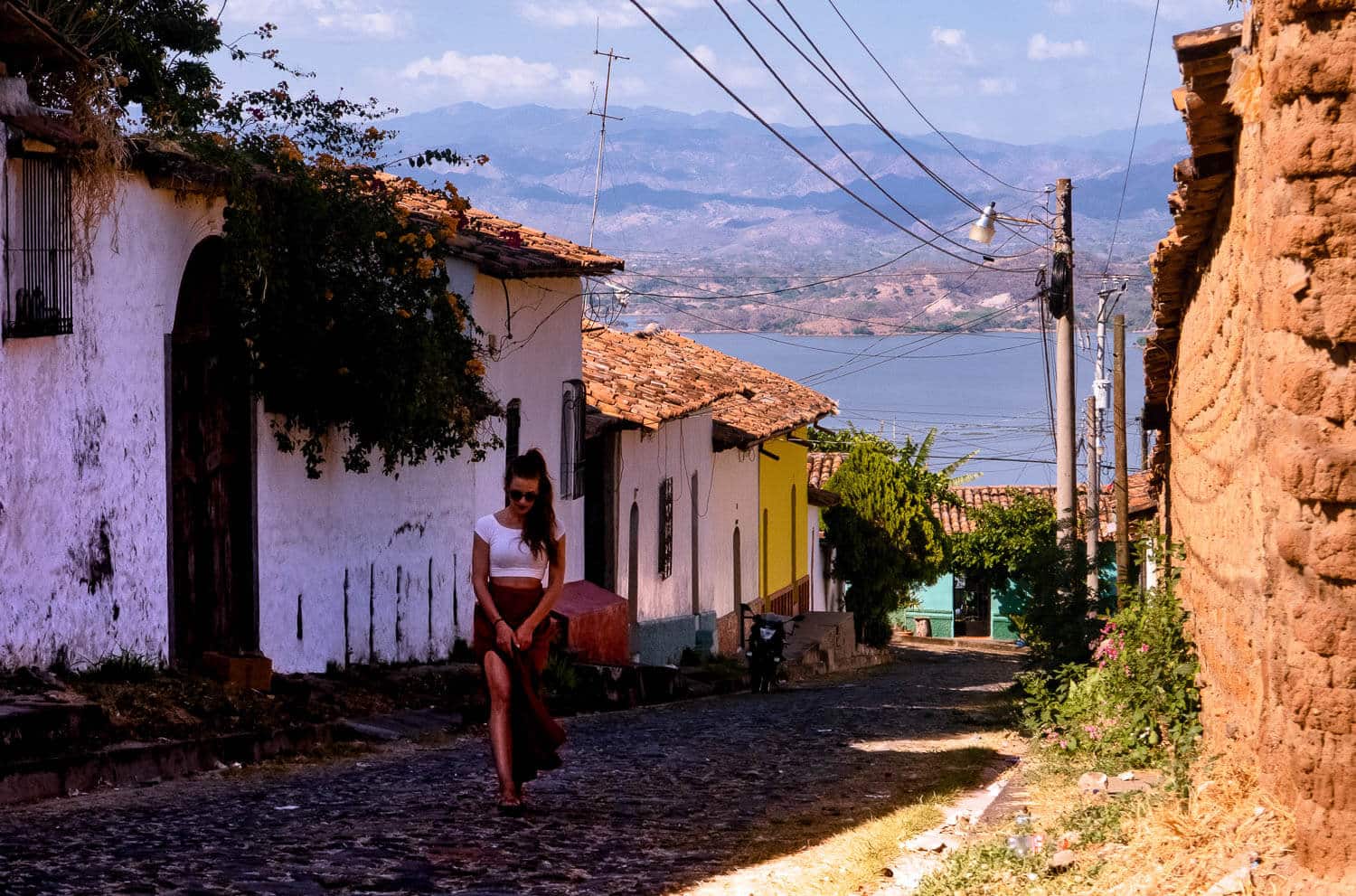 Wanderlust Wardrobe: Packing for Practicality and Style