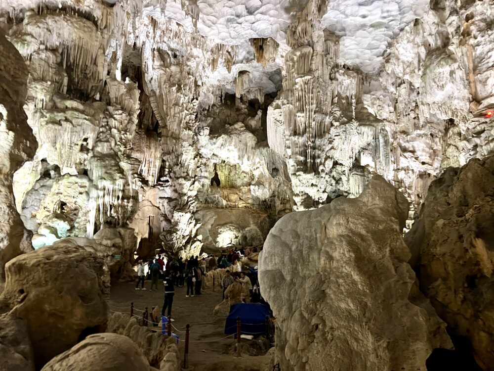 Incredible Things to Do in Halong Bay | The Common Traveler | image: Surprise Cave