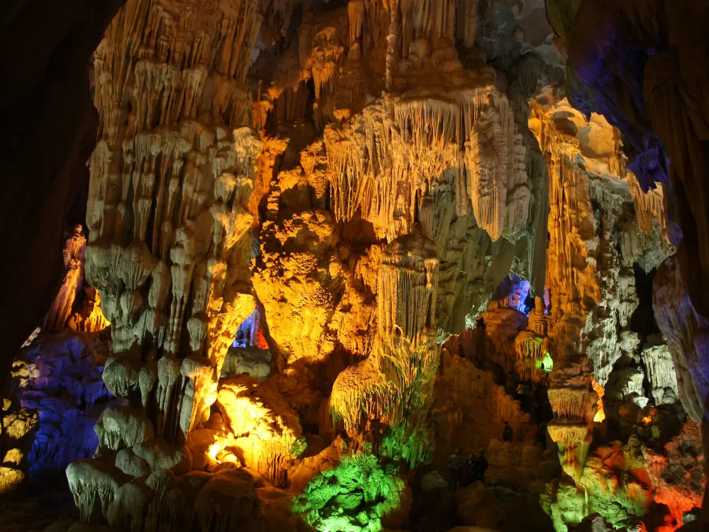 Incredible Things to Do in Halong Bay | The Common Traveler | image: Thien Cung Cave