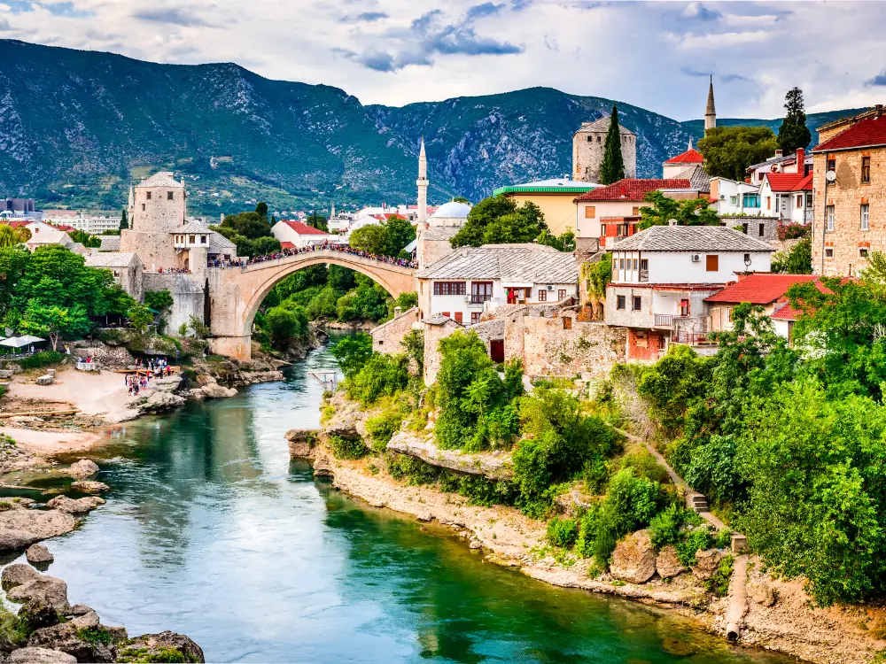 Best Day Trips From Split, Croatia | The Common Traveler | image: historic bridge in Mostar