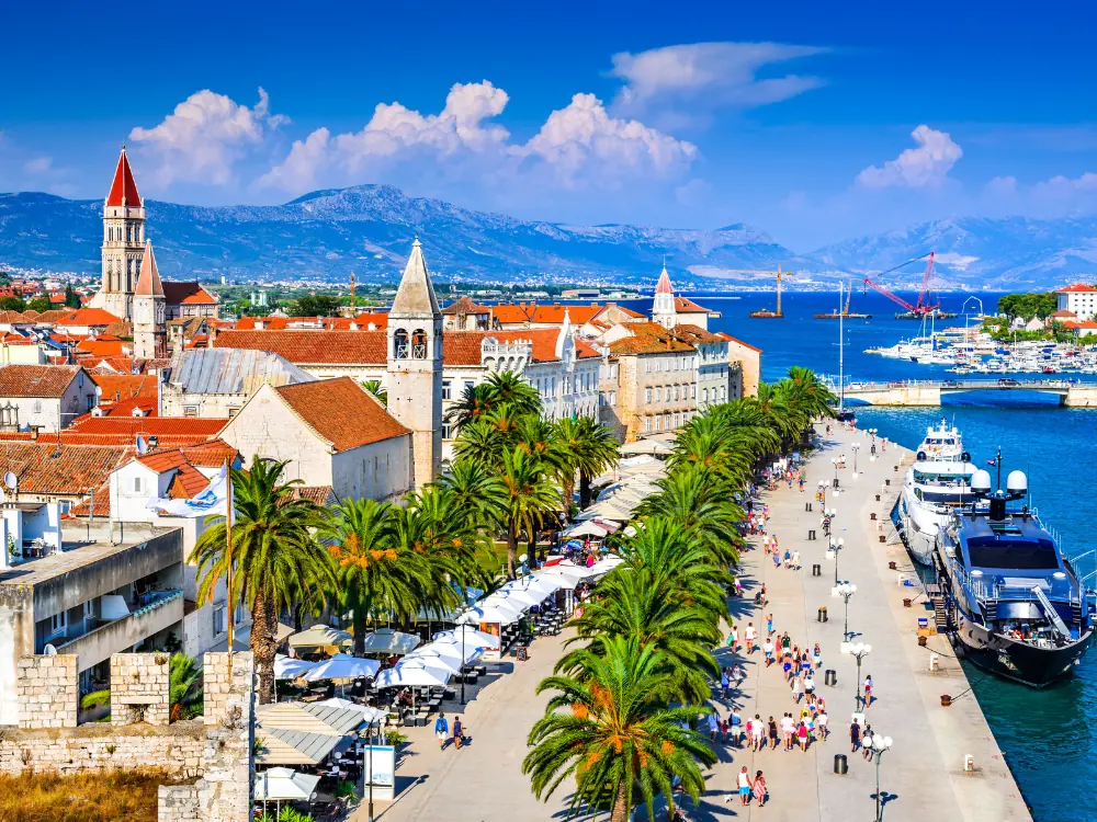 Best Day Trips From Split, Croatia | The Common Traveler | image: Trogir 