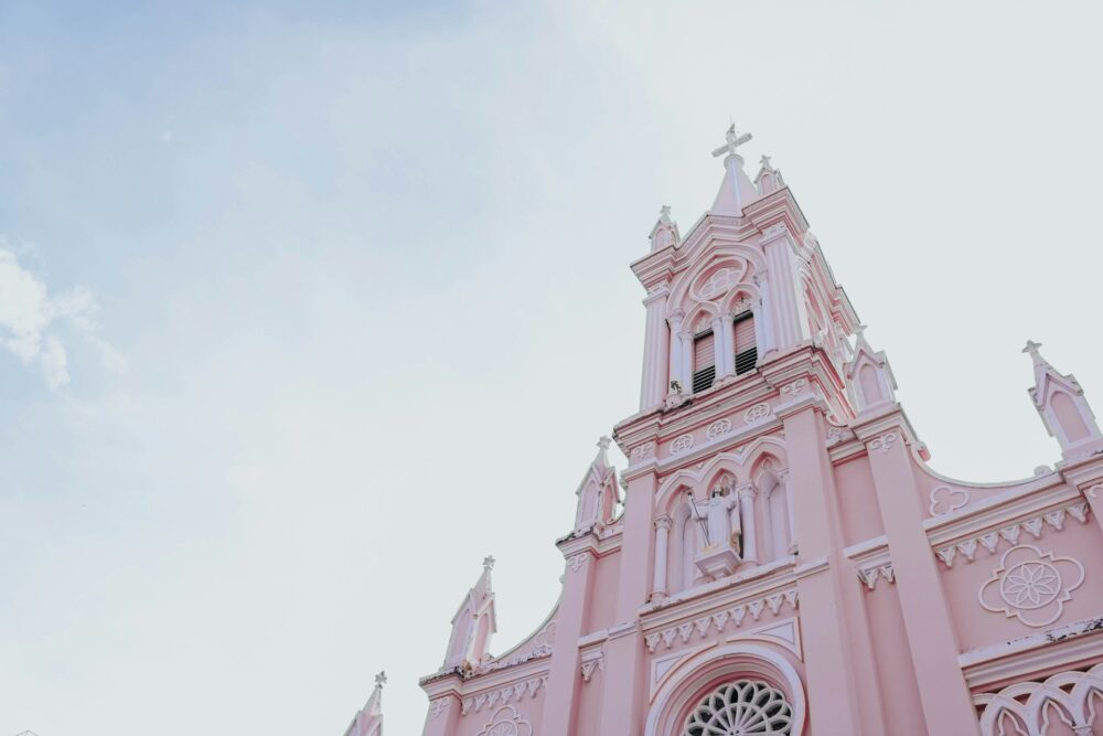 Things to Do in Da Nang Vietnam | The Common Traveler | image: pink Da Nang Cathedral