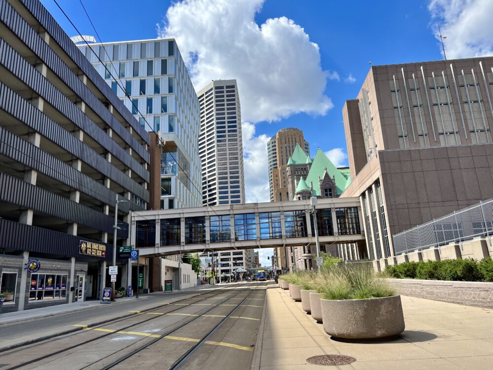 Best Things to Do in Downtown Minneapolis | The Common Traveler | image: skyway system