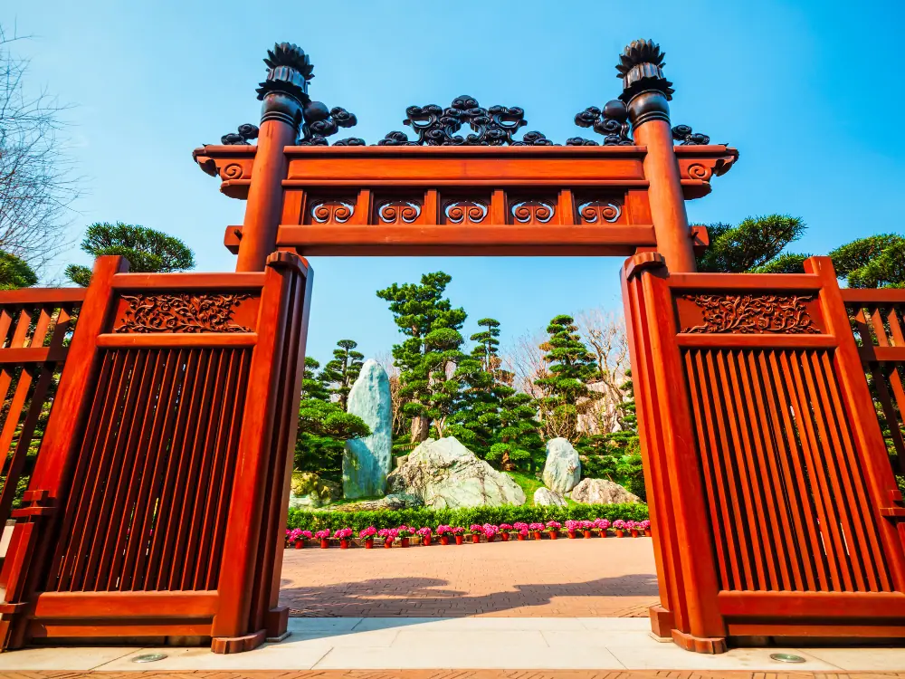 Best Things to Do in Hong Kong | The Common Traveler | image: Nan Lian Garden