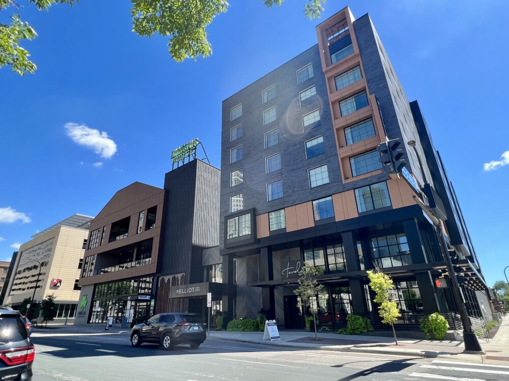 Best Things to Do in Downtown Minneapolis | The Common Traveler | image: Elliot Park Hotel