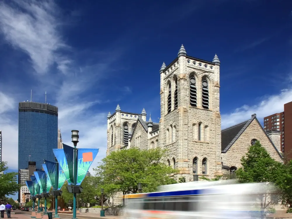 Best Things to Do in Downtown Minneapolis | The Common Traveler | image: Nicollet Mall