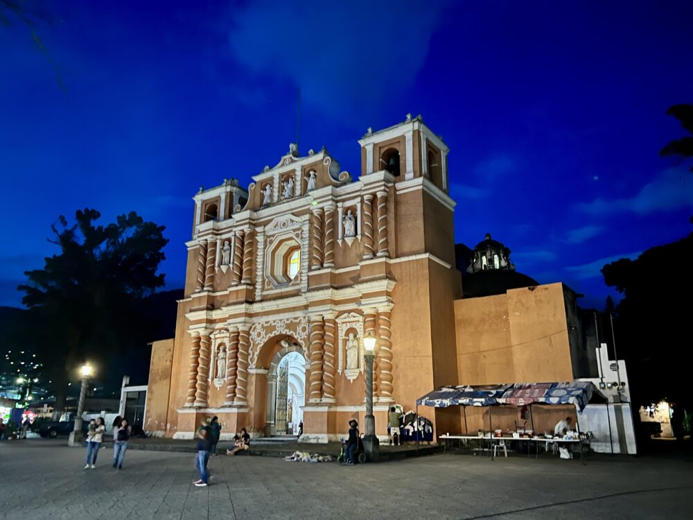 Unforgettable Things to Do in Antigua, Guatemala | The Common Traveler | image: church in Jocotenango