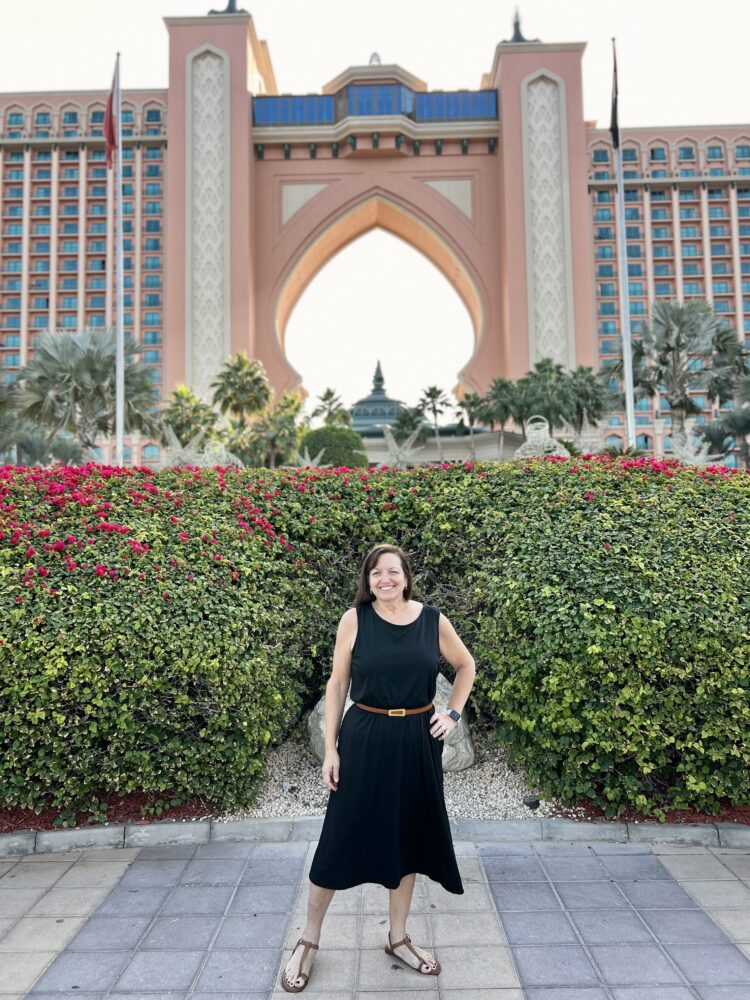 Packing List for Women Traveling to the Middle East | The Common Traveler | image: woman in black dress in Dubai Atlantis Hotel