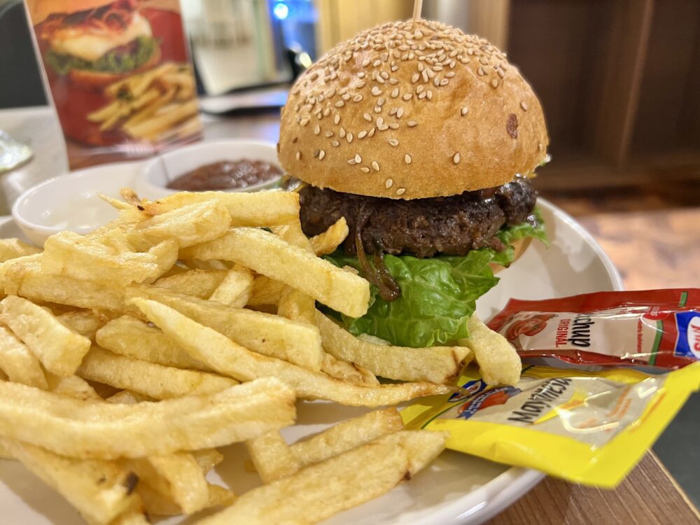 Traditional Bolivian Foods to Try | The Common Traveler | image: llama burger with fries
