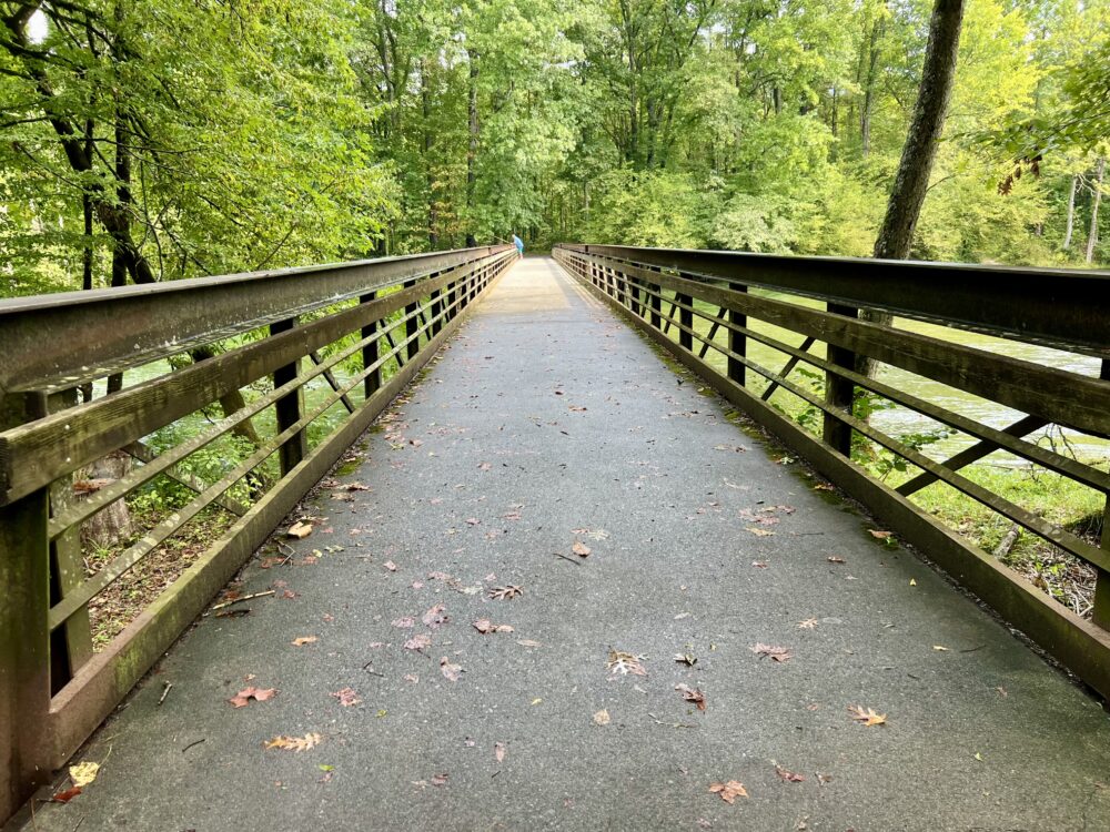 Best Things to Do in Bristol TN/VA | The Common Traveler | image: paved walkway in park
