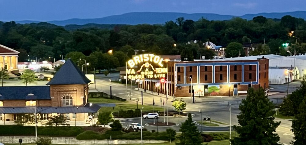 Best Things to Do in Bristol TN/VA | The Common Traveler | image: Bristol sign at night