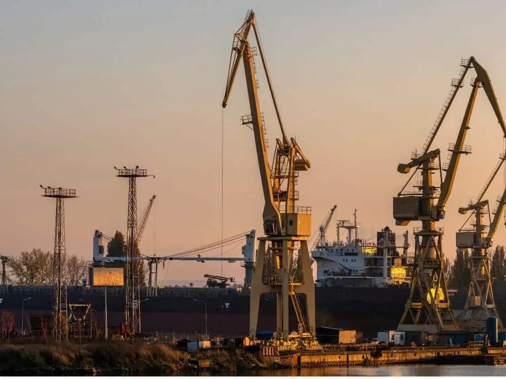 Winter in Gdansk | The Common Traveler | image: ship yard at dusk