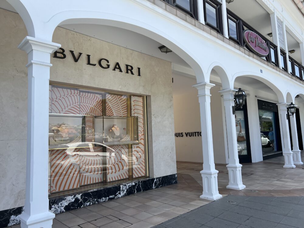 Self-Guided Walking Tour of Gustavia, St Barts | The Common Traveler | image: Bulgari store front