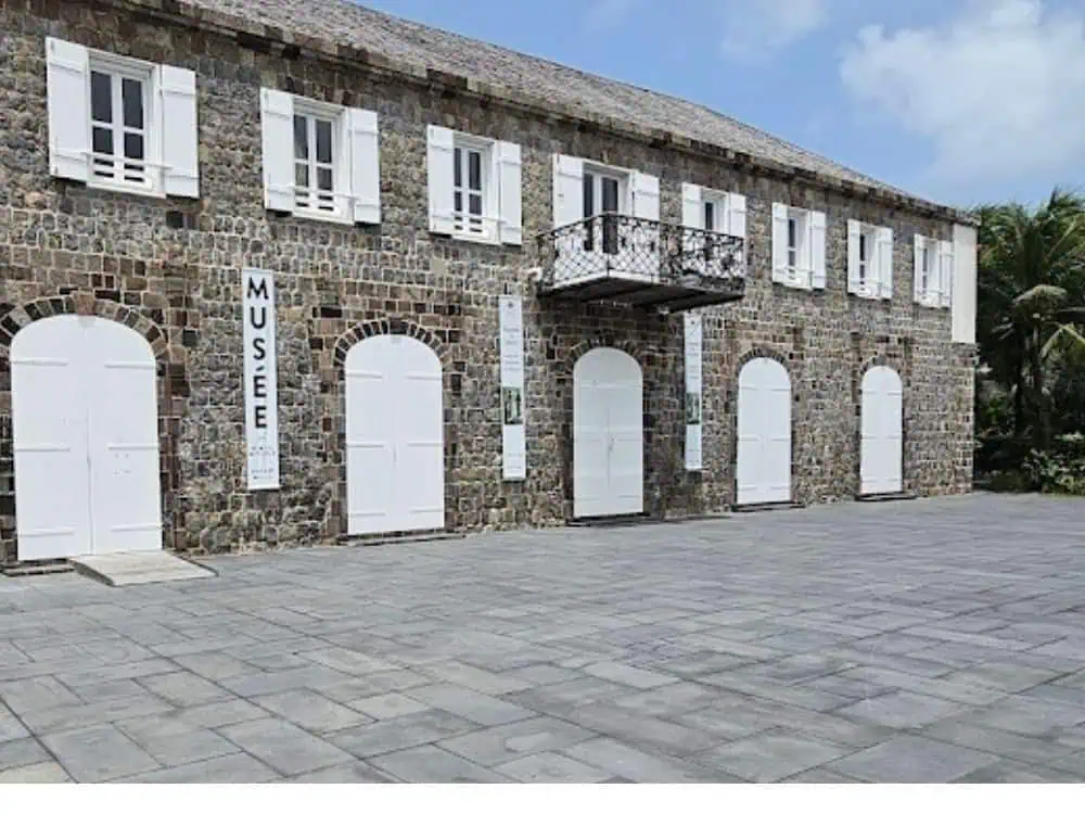 Self-Guided Walking Tour of Gustavia, St Barts | The Common Traveler | image: stone building Wall House Museum