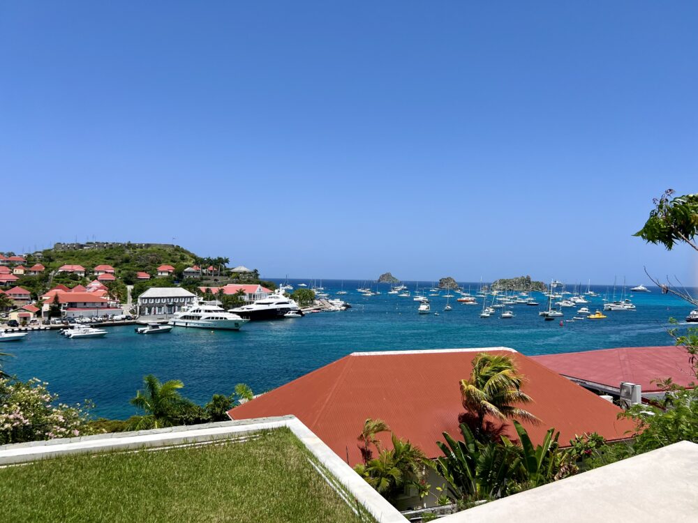 Self-Guided Walking Tour of Gustavia, St Barts | The Common Traveler | image: boats in Gustavia harbor