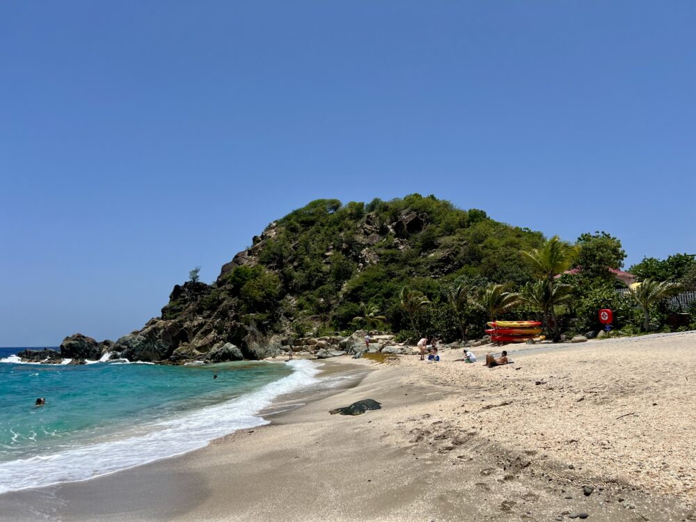 Self-Guided Walking Tour of Gustavia, St Barts | The Common Traveler | image: shell beach