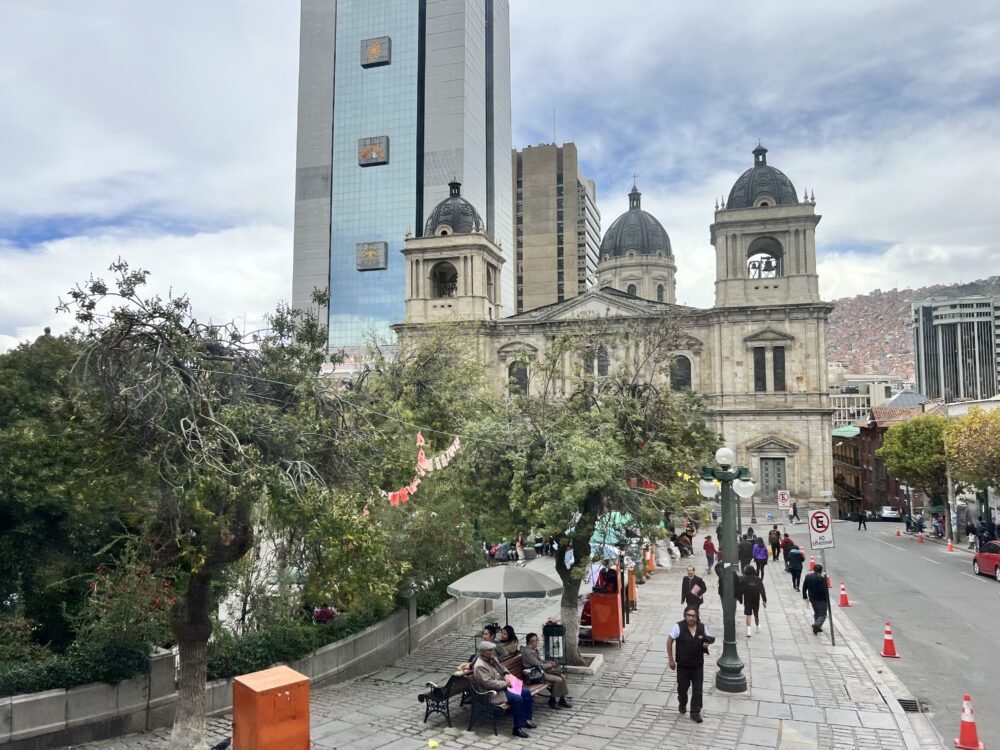 Guide to La Paz, Bolivia | The Common Traveler | image: church at Plaza Murillo
