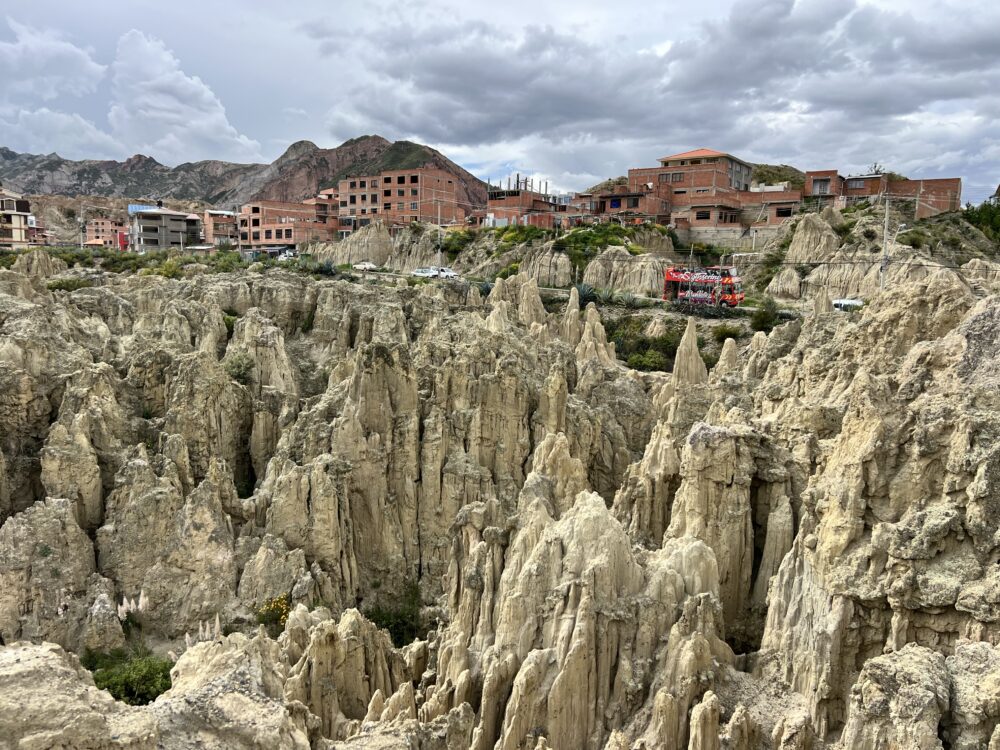 Guide to La Paz, Bolivia | The Common Traveler | image: Valle de La Luna