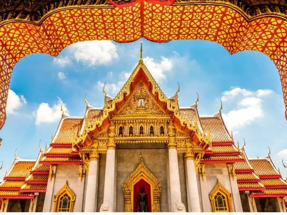 What to Do in Bangkok in a Day | The Common Traveler | image: Marble Temple with golden spires
