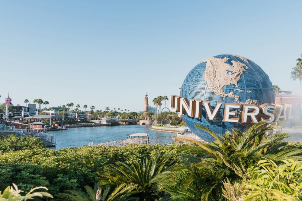 Money Saving Tips for Family Adventures | The Common Traveler | image: Universal Studios