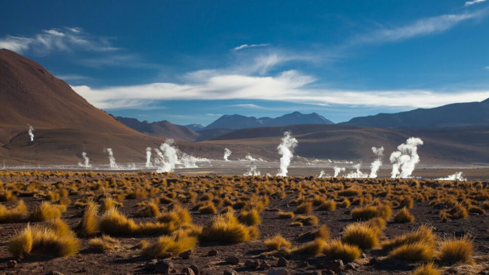 San Pedro de Atacama | The Common Traveler | image: geysers steaming in the desert