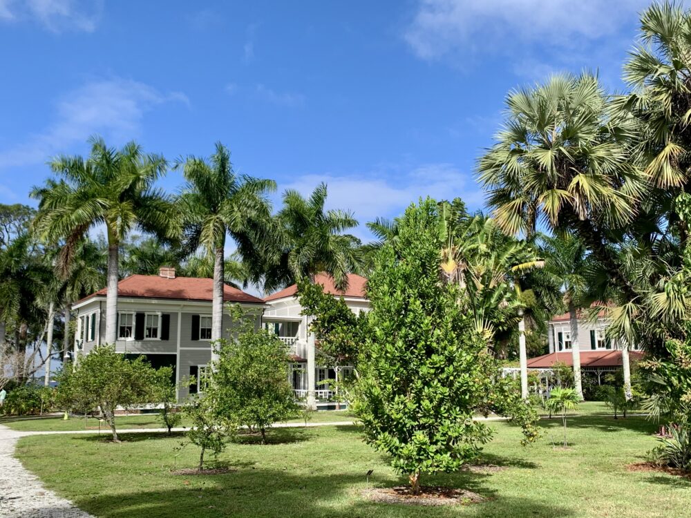 Haunted Fort Myers | The Common Traveler | image: Edison and Ford Estates Buildings and palm trees